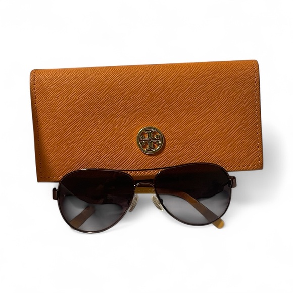 Tory Burch Accessories - Tory Burch Tan Case with Black Sunglasses